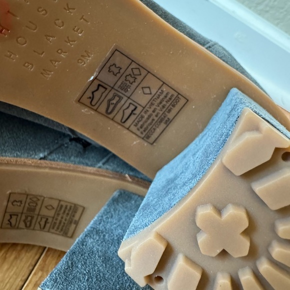 SOLD⚫️White House Black Market Becca Combat Boots Size 9M WHBM Asphalt Grey - Picture 12 of 12